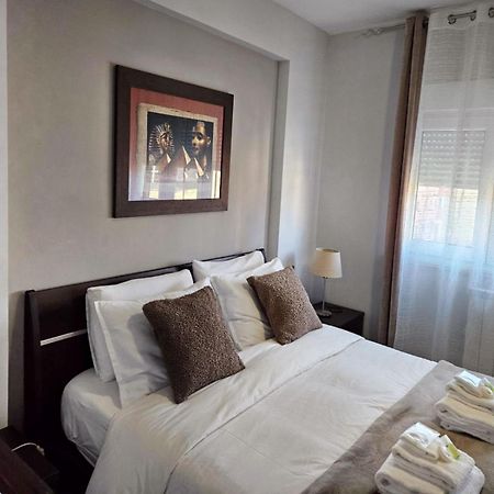 Modern Apartament Fagaras Ngoại thất bức ảnh