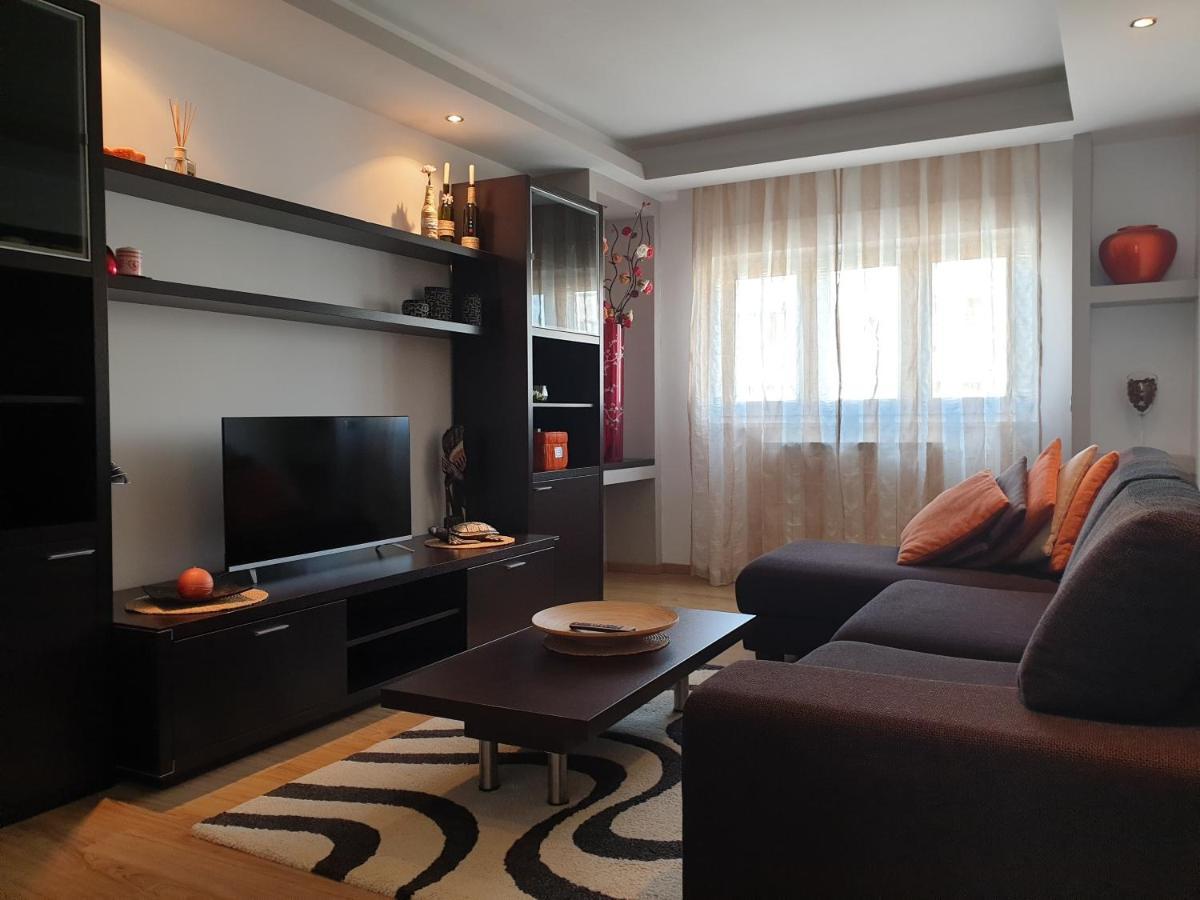Modern Apartament Fagaras Ngoại thất bức ảnh